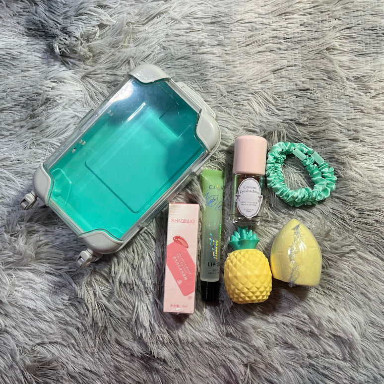 Mini Suitcase Lip Care Gift Set 8pcs