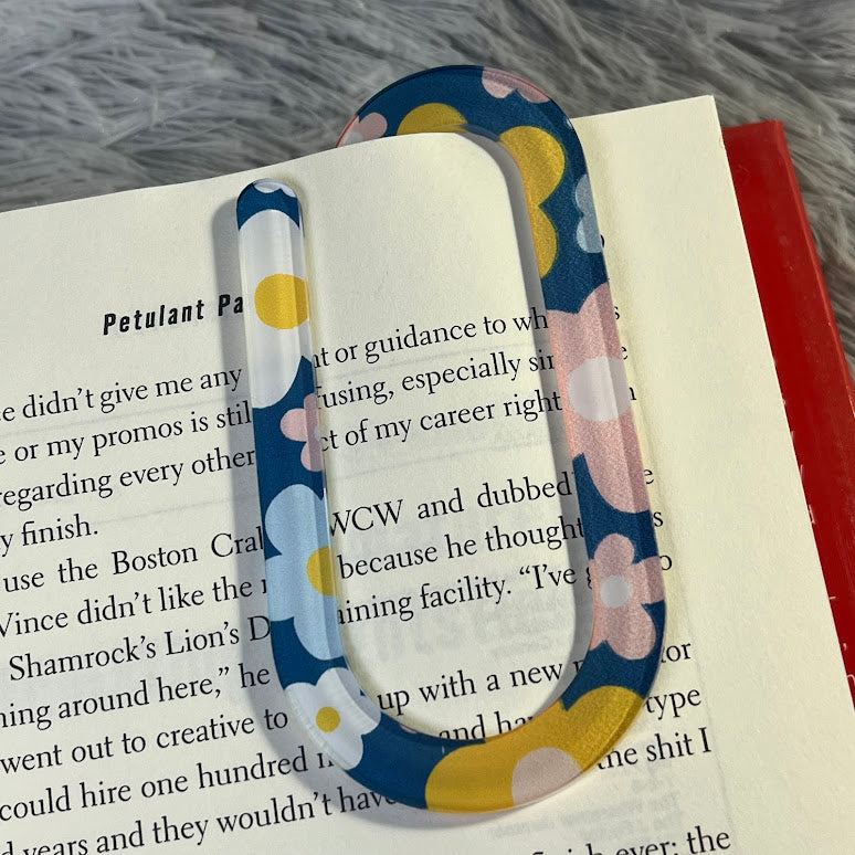 Jumbo Acrylic Paperclip Bookmark | Clear Acrylic Bookmark