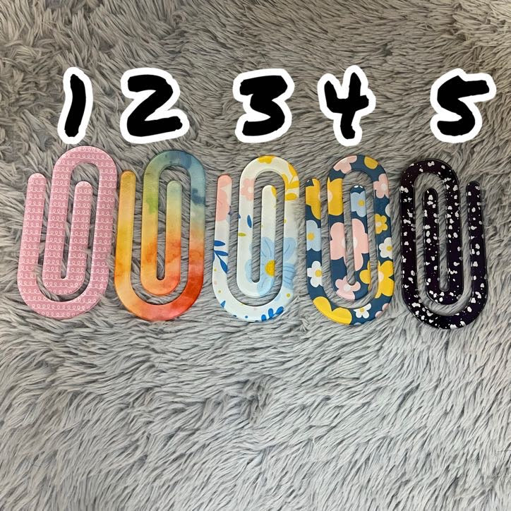 Jumbo Acrylic Paperclip Bookmark | Clear Acrylic Bookmark