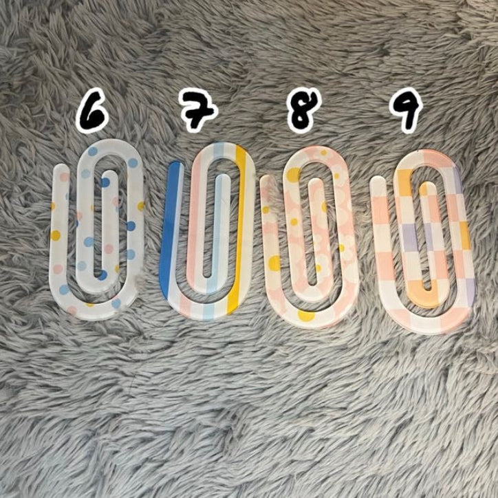 Jumbo Acrylic Paperclip Bookmark | Clear Acrylic Bookmark