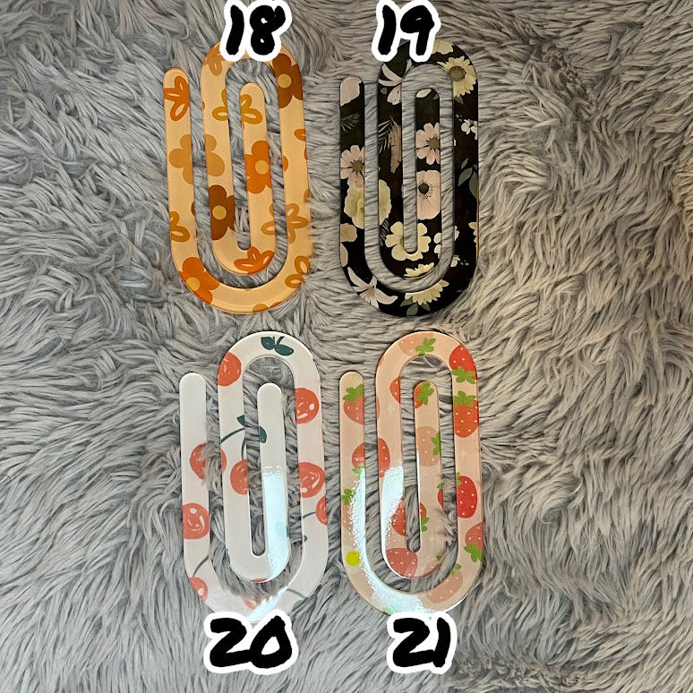 Jumbo Acrylic Paperclip Bookmark | Clear Acrylic Bookmark