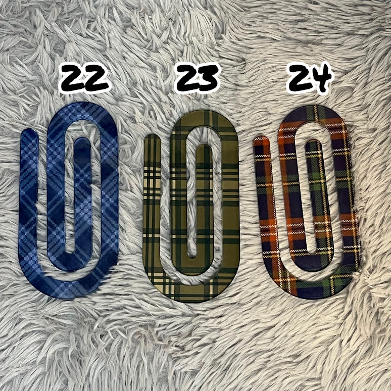 Jumbo Acrylic Paperclip Bookmark | Clear Acrylic Bookmark